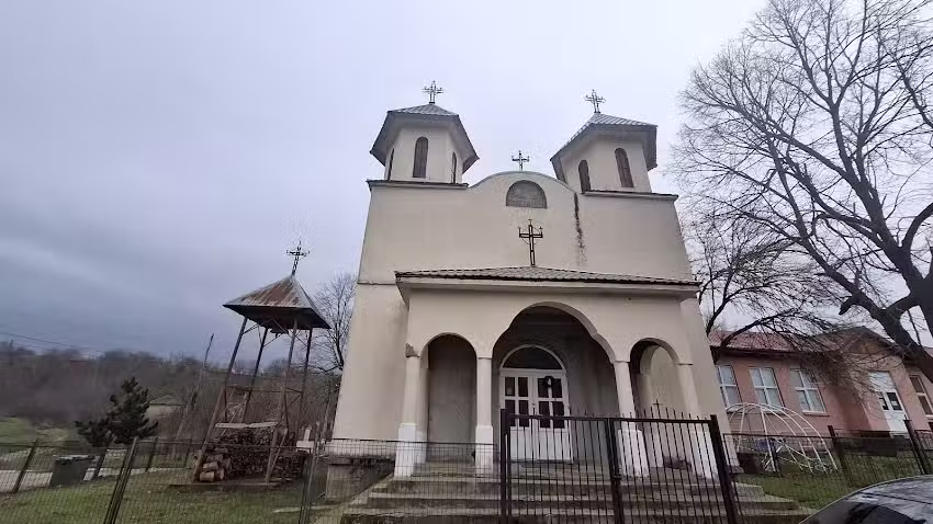 Biserica ortodoxă Sf&acirc;ntul Prooroc Ilie Tesviteanul