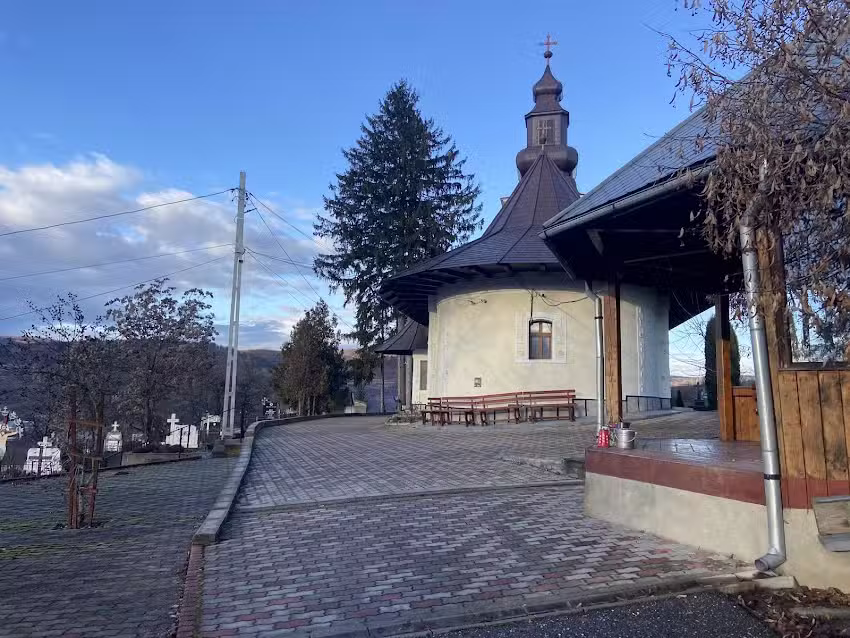 Biserica Ortodoxă &bdquo;Sfinții Arhangheli Mihail și Gavriil&rdquo;