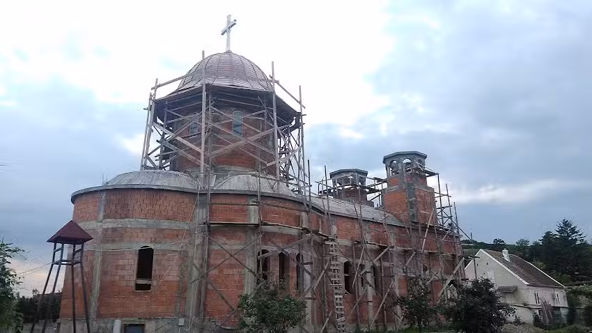 Biserica ortodoxă Sfinții Arhangheli Mihail Și Gavriil