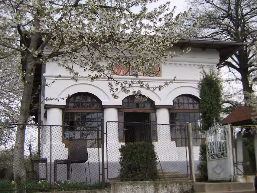 Biserica Ortodoxă &bdquo;Sfinții Arhangheli Mihail și Gavril&rdquo;