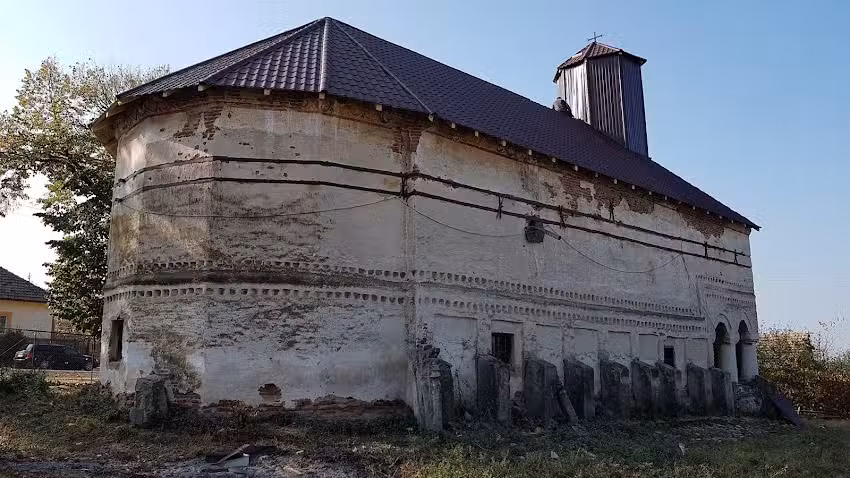 Biserica Ortodoxă &bdquo;Sfinții Petru şi Pavel&rdquo;
