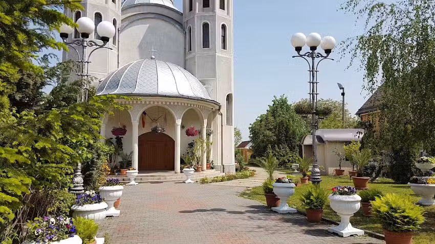 Biserica Ortodoxă S&icirc;nmartin I Parohia Ortodoxa Sanmartin 1, cu hramul Buna Vestire.