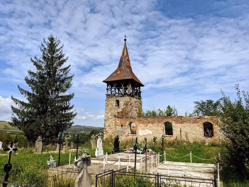 Biserica Părăsită