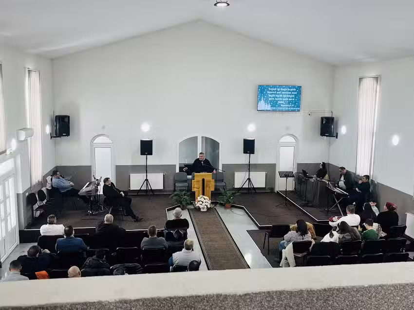 Biserica Penticostală Betel Pastor.Mircea Coptil Reteag 777