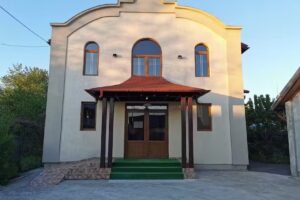 Biserica Penticostală Emanuel, C&acirc;mpina