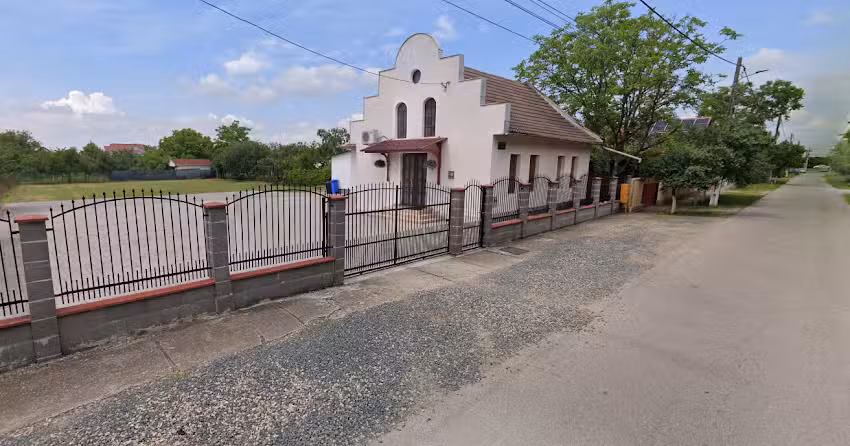 Biserica Penticostală M&acirc;ndruloc