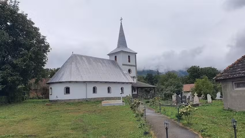 Biserica R&acirc;u de Mori