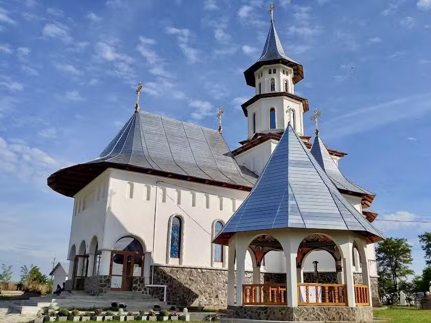 Biserica Rediu Neamt