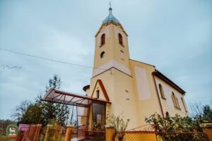 Biserica reformată Apateu