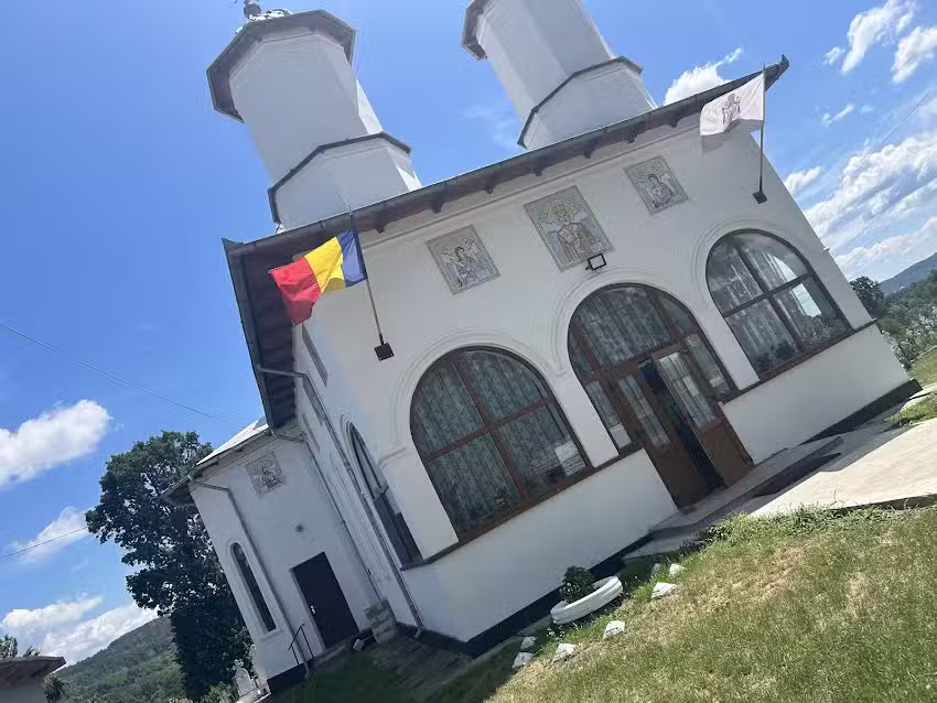 Biserica Sat Beresti, Lapusata