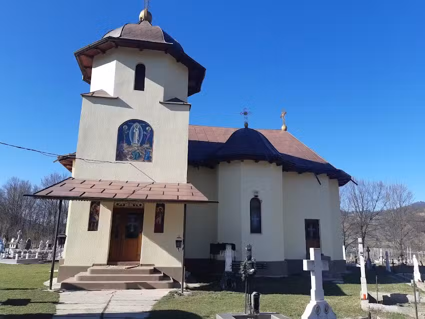 Biserica &bdquo;Schimbarea la Față&rdquo; Sulța