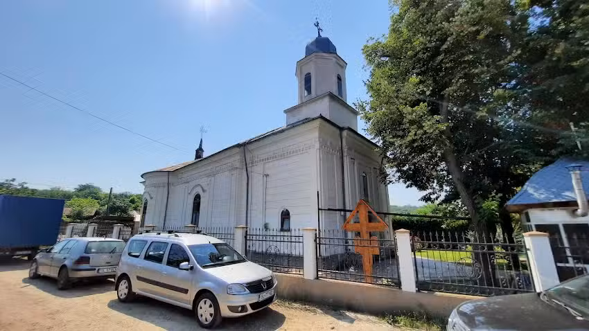 Biserica &bdquo;Sf. Arh. Mihail şi Gavriil&ldquo; Corod