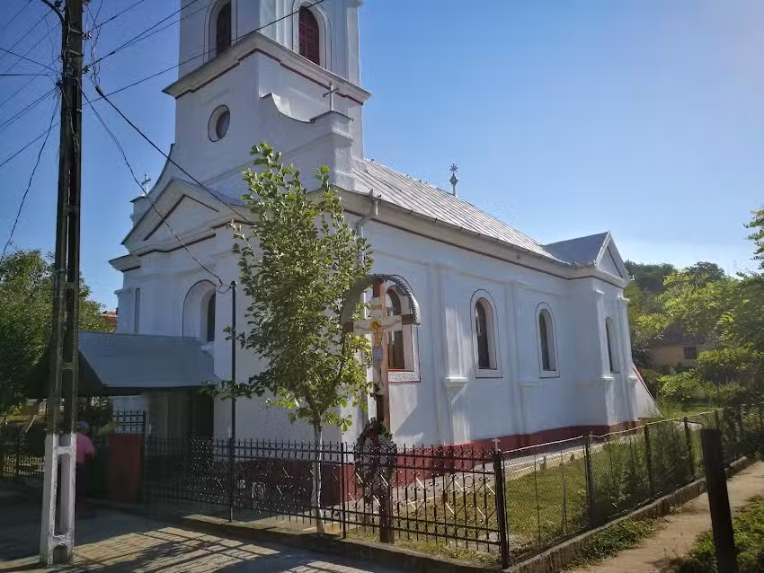 Biserica &rdquo;Sf. Arhangheli Mihail și Gavriil&rdquo;