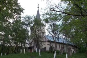 Biserica &rdquo;Sf. Arhangheli Mihail și Gavriil&rdquo; din Benesat