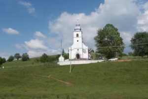 Biserica &rdquo;Sf. Arhangheli Mihail și Gavriil&rdquo; din Ponoară