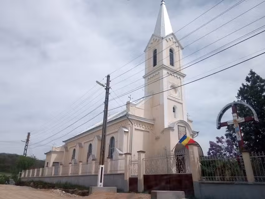 Biserica &rdquo;Sf. Arhangheli Mihail și Gavril&rdquo;