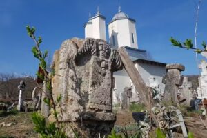 Biserica &bdquo;Sf.Gheorghe&rdquo;