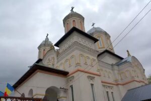 Biserica sf gheorghe dobromir din deal