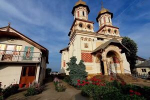 Biserica Sf. Gheorghe / Sf. Ierarh Nicolae