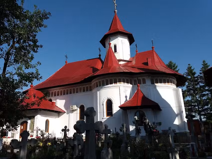 Biserica Sf. Voievozi, Sf. Nectarie