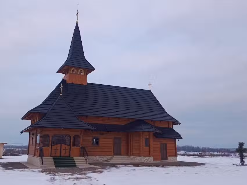 Biserica &bdquo;Sf&acirc;nta Cuvioasă Parascheva&rdquo; Mălini