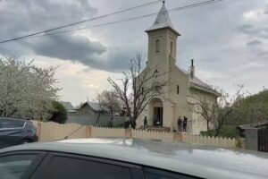Biserica Sf&acirc;nta Fecioară Maria Regină