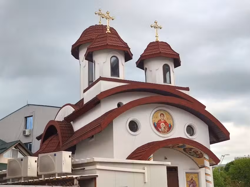 Biserica Sf&acirc;nta Fecioară Maria