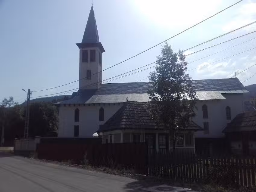 Biserica &bdquo;Sf&acirc;nta Maria a Zăpezii&rdquo; Ciugheș