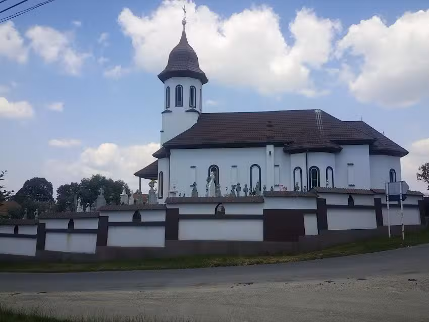 Biserica Sf&acirc;nta Treime