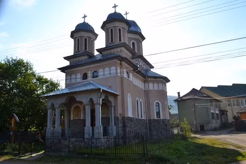 Biserica Sf&acirc;nta Treime