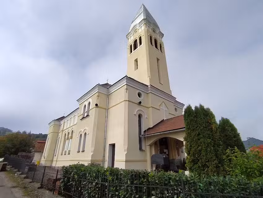 Biserica Sf&acirc;nta Treime