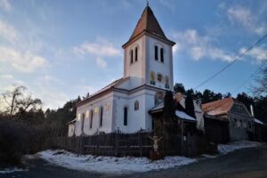 Biserica &bdquo;Sf&acirc;nta Treime&rdquo;