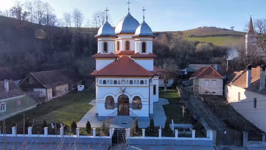 Biserica Sf&acirc;nta Treime