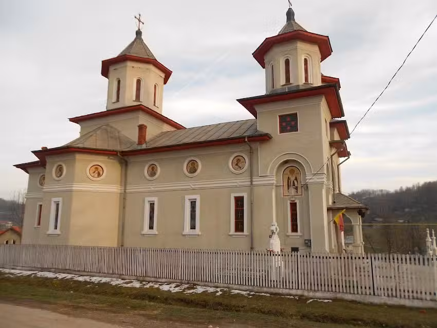 Biserica Sf&acirc;nta Treime