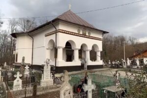 Biserica &bdquo;Sf&acirc;nta Treime&rdquo; &ndash; &bdquo;Sf&acirc;ntul Nicolae&rdquo; (1731)