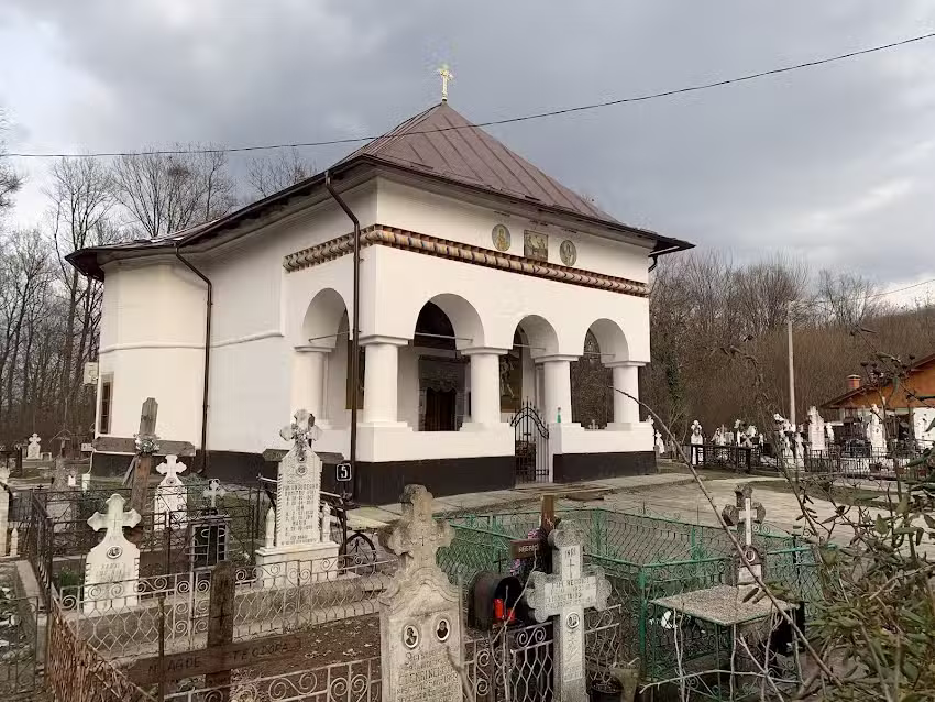 Biserica &bdquo;Sf&acirc;nta Treime&rdquo; &ndash; &bdquo;Sf&acirc;ntul Nicolae&rdquo; (1731)