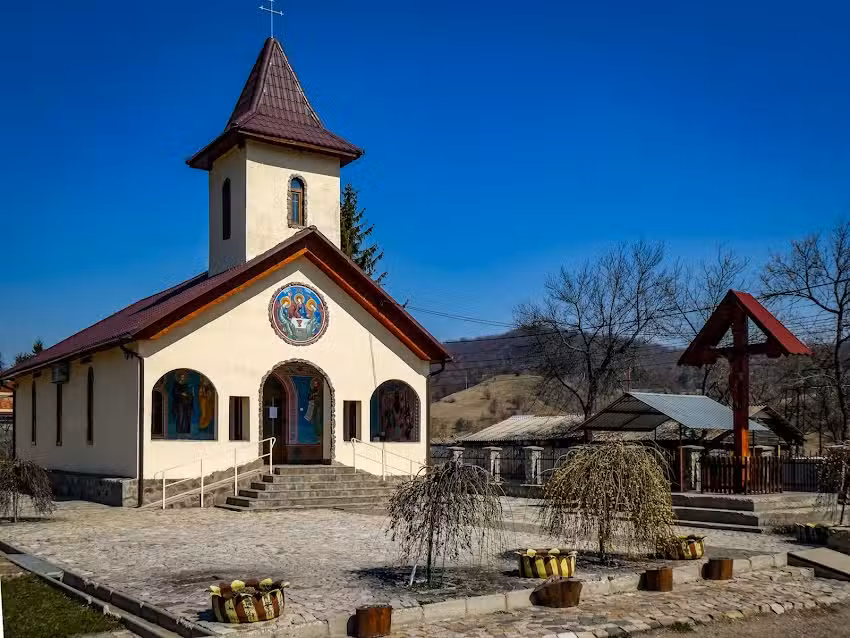 Biserică ,,Sf&acirc;nta Treime și Sf&acirc;ntul Proroc Ilie Tesviteanul&rdquo; &ndash; Anina