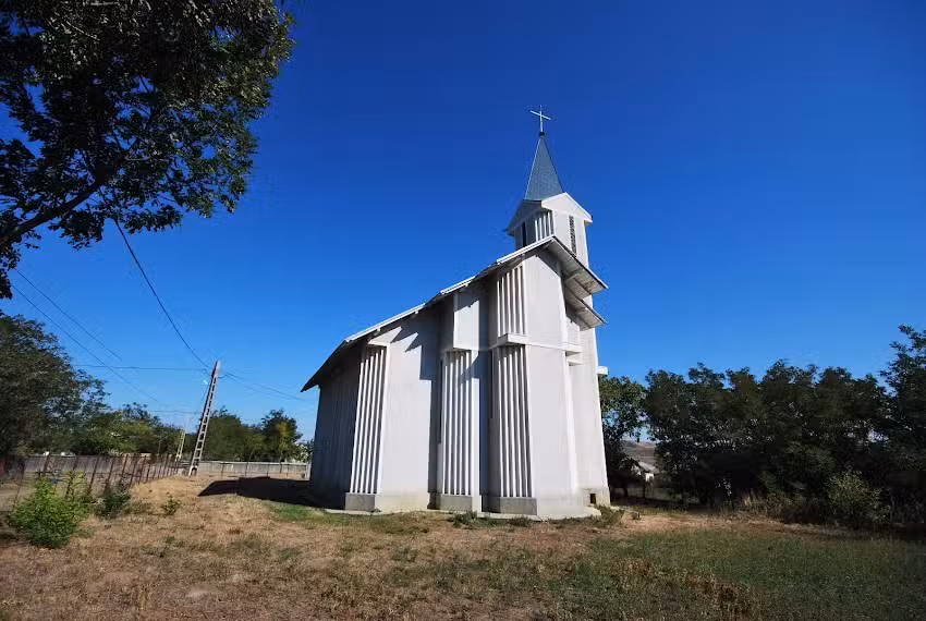 Biserica Sf&acirc;ntul Anton de Padova