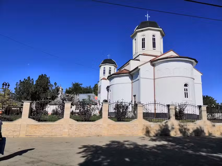 Biserica &bdquo;Sf&acirc;ntul Dimitrie&rdquo;