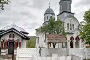 Biserica &bdquo;Sf&acirc;ntul Dimitrie&rdquo; Fumureni
