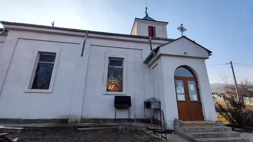 Biserica &bdquo;Sfantul Dimitrie, Izvor&acirc;torul de Mir&rdquo;
