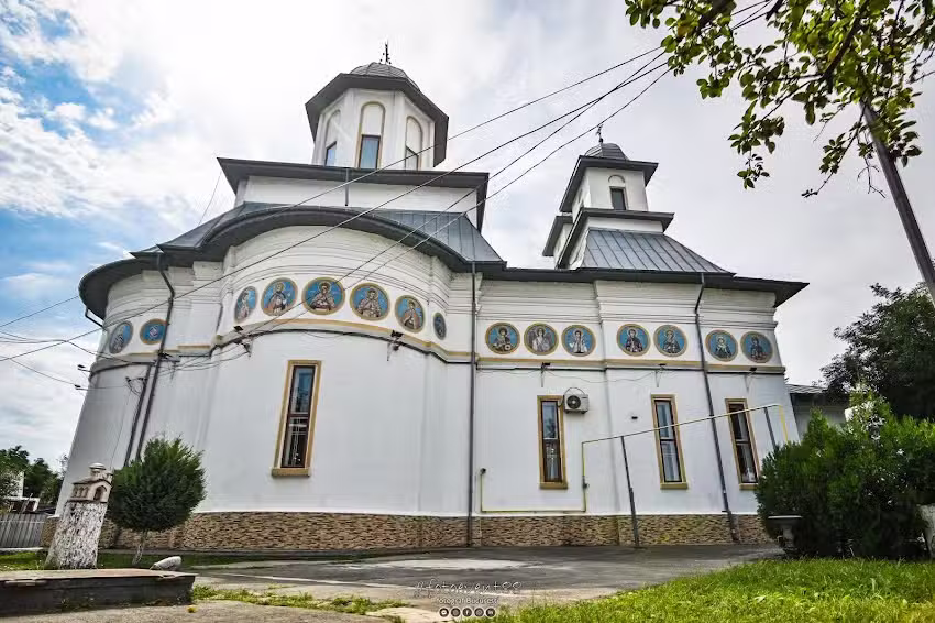Biserica Sf&acirc;ntul Dumitru