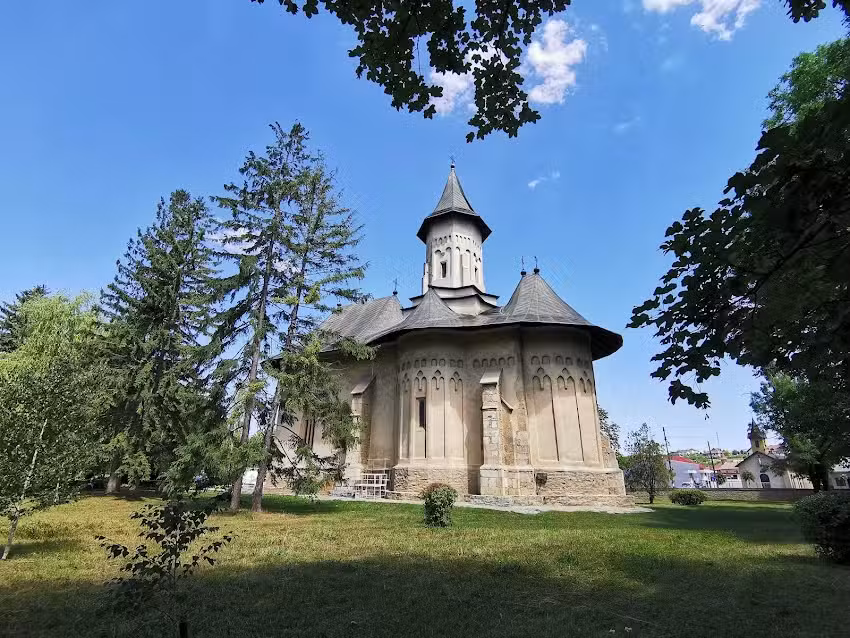 Biserica Sf&acirc;ntul Dumitru