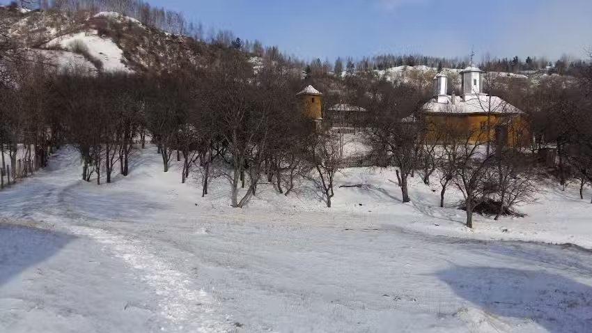 Biserica Sf&acirc;ntul Dumitru