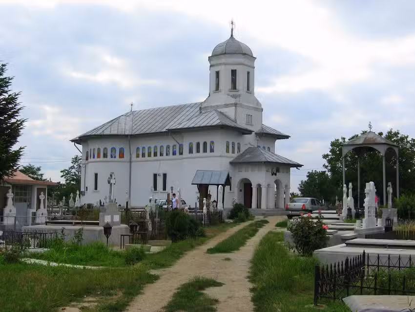 Biserica Sf&acirc;ntul Dumitru