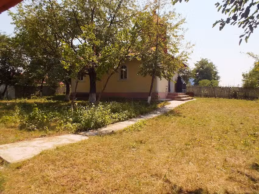 Biserica Sf&acirc;ntul Dumitru