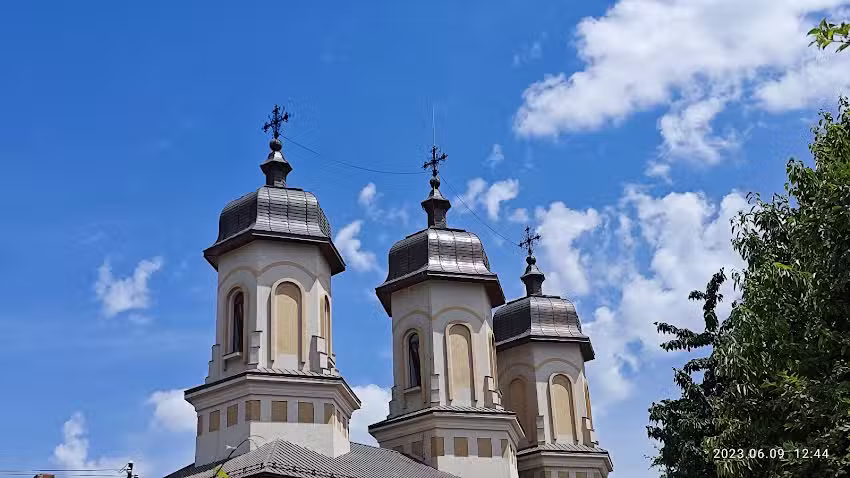 Biserica Sf&acirc;ntul Gheorghe