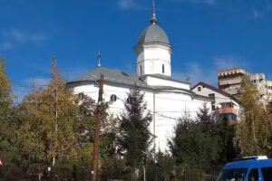 Biserica &bdquo;Sf&acirc;ntul Gheorghe&rdquo; din Lozonschi