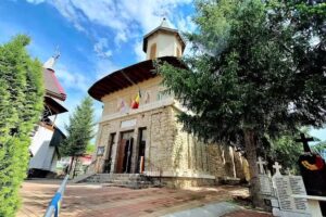 Biserica „Sfântul Ierarh Nicolae”, Cartierul Slobozia, Onești