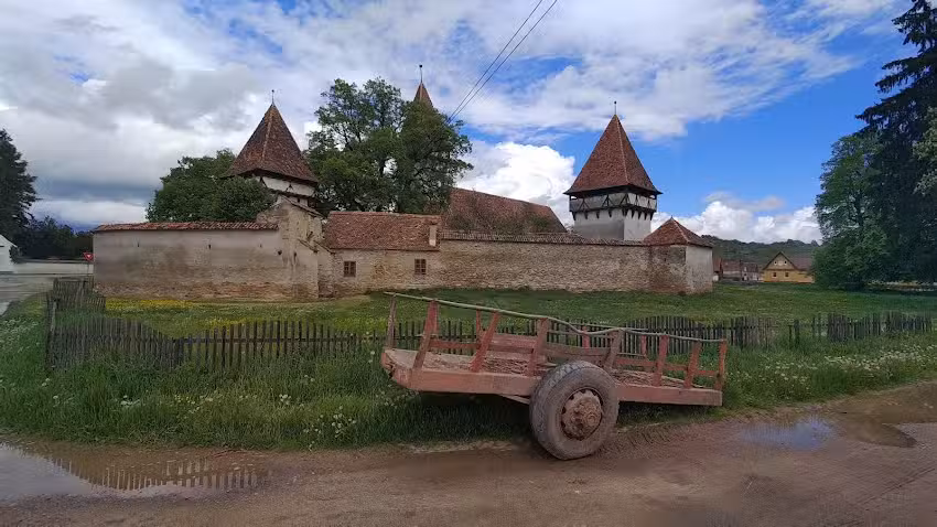 Biserica &bdquo;Sf&acirc;ntul Ierarh Nicolae&rdquo; Cincșor